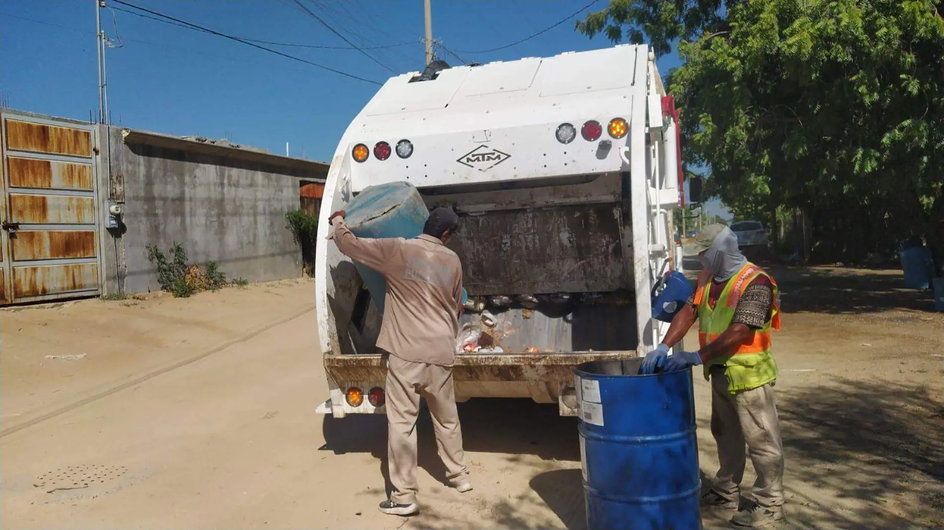 A separar tu basura Piden no mezclar residuos peligros y tirarlos aparte